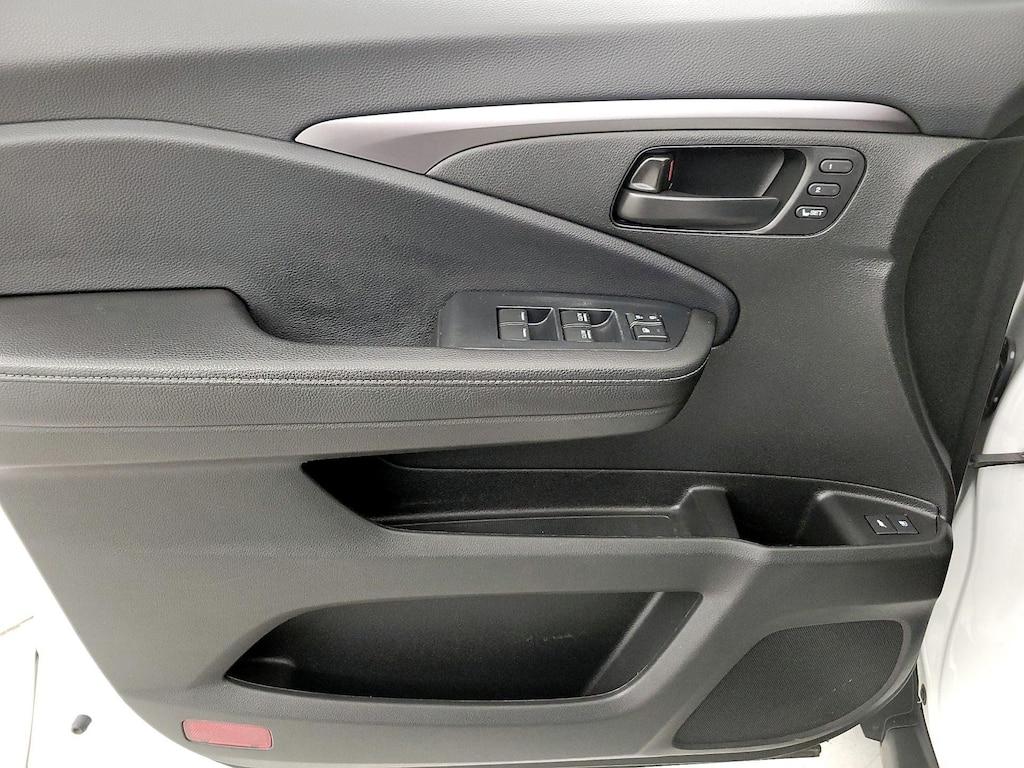 used 2022 Honda Passport car, priced at $30,998