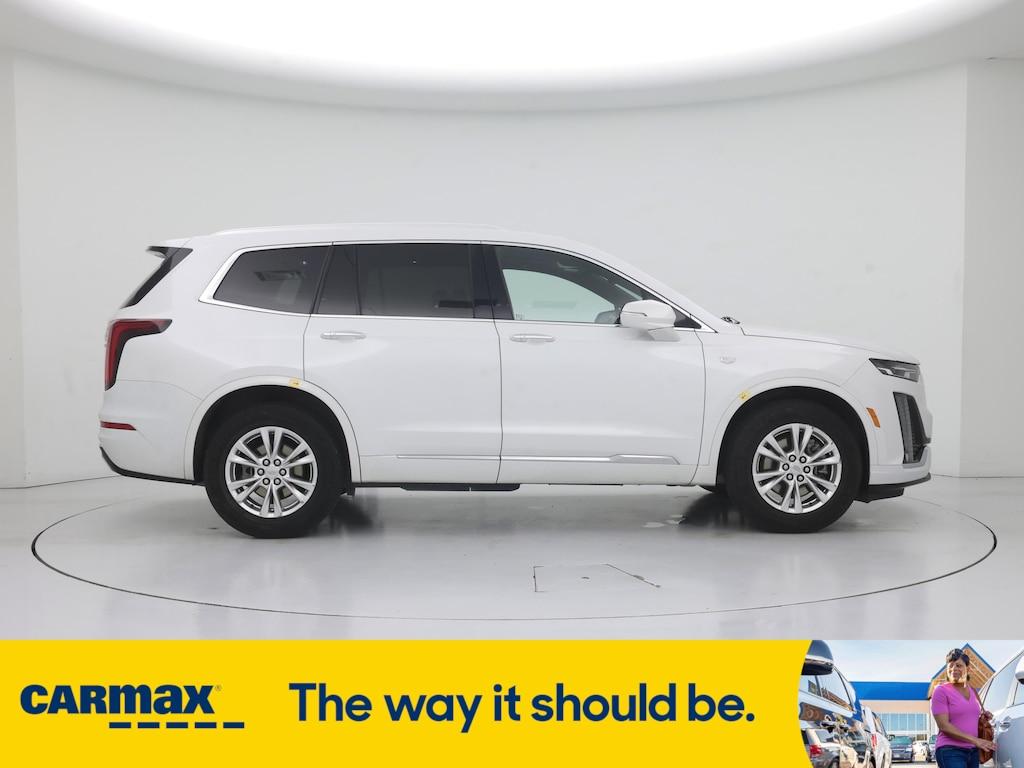 used 2022 Cadillac XT6 car, priced at $31,998