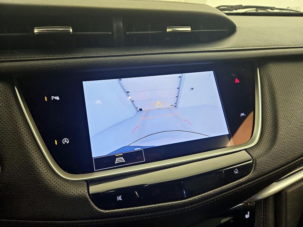 used 2022 Cadillac XT6 car, priced at $31,998