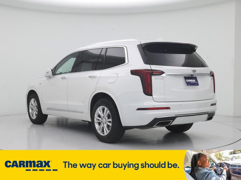 used 2022 Cadillac XT6 car, priced at $31,998
