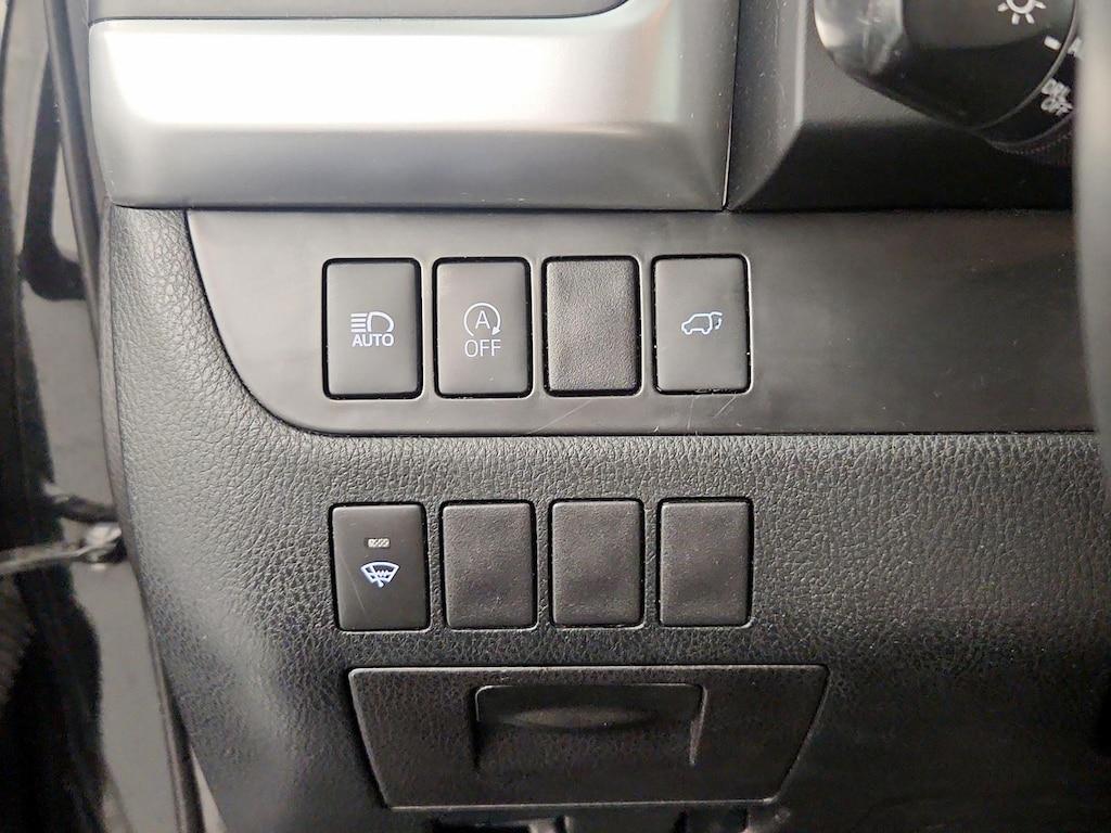 used 2018 Toyota Highlander car, priced at $23,998