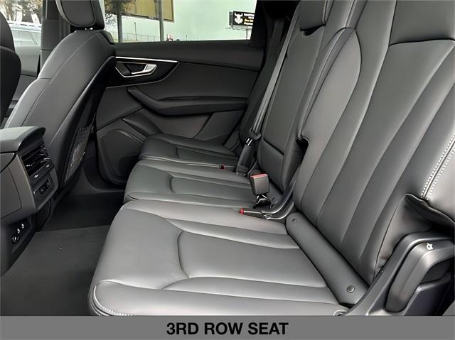 new 2025 Audi Q7 car, priced at $68,555