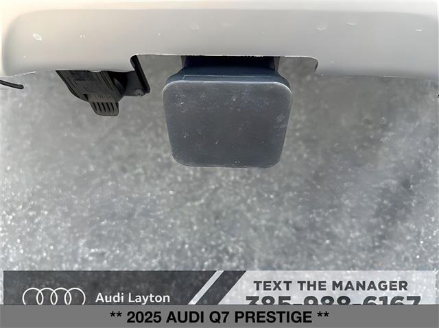 new 2025 Audi Q7 car, priced at $81,310