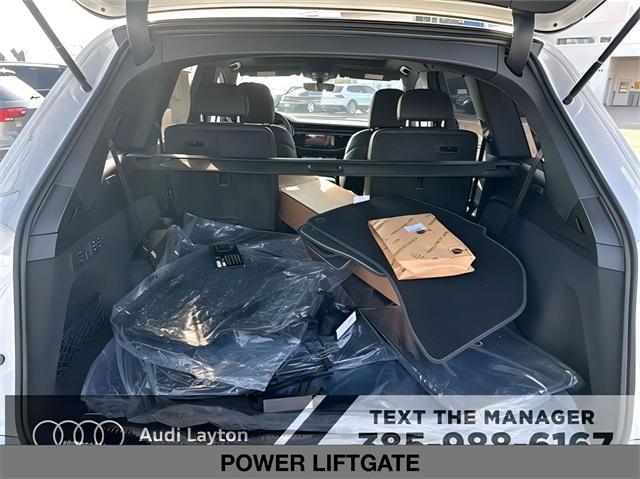 new 2025 Audi Q7 car, priced at $81,310