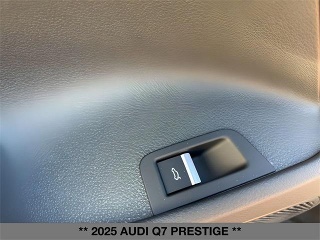 new 2025 Audi Q7 car, priced at $87,430