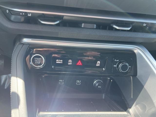 new 2025 Audi Q5 car, priced at $64,760
