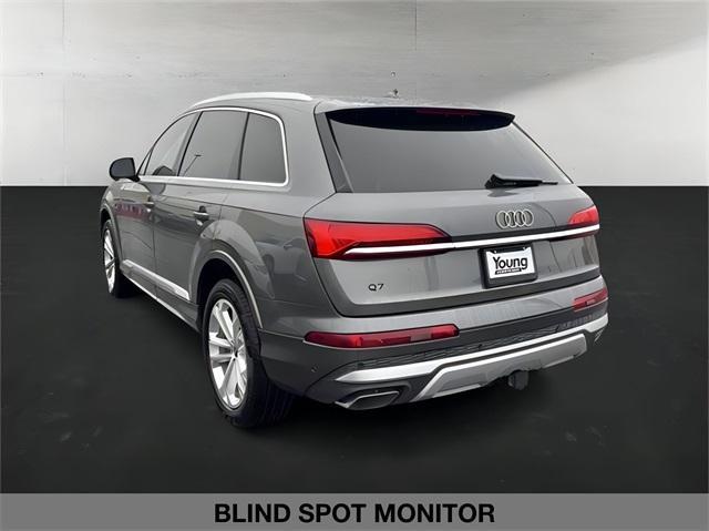 new 2025 Audi Q7 car, priced at $65,500