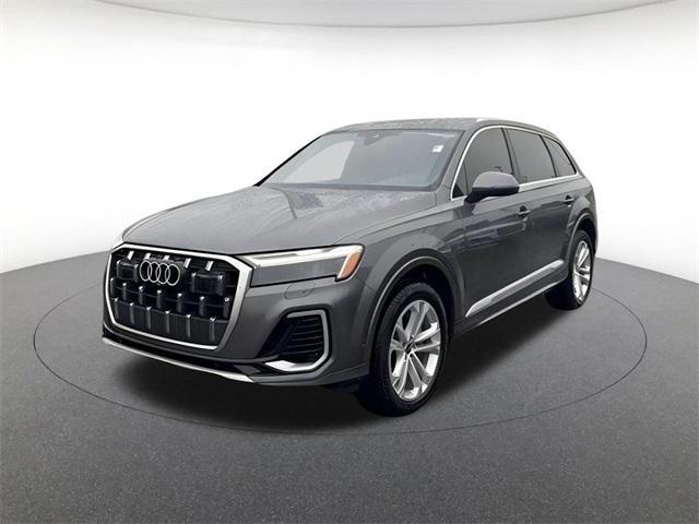 new 2025 Audi Q7 car, priced at $65,500