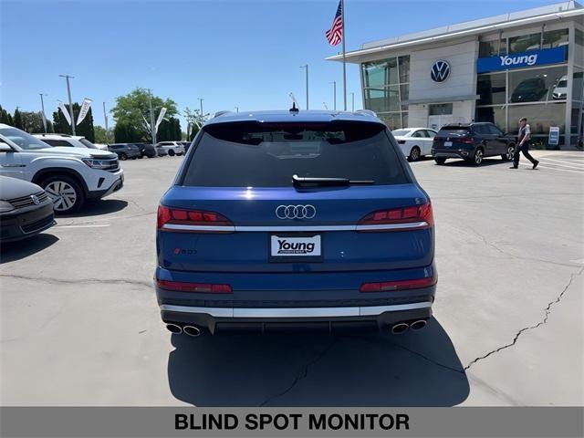 new 2025 Audi SQ7 car