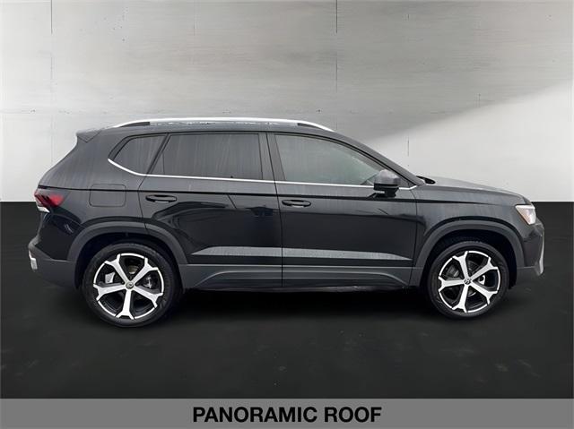 new 2025 Volkswagen Taos car, priced at $35,998