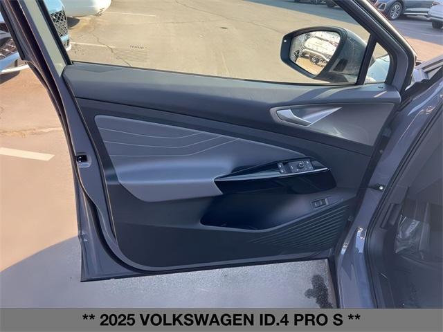 new 2025 Volkswagen ID.4 car, priced at $56,261