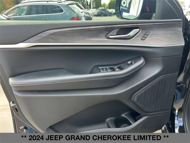 used 2024 Jeep Grand Cherokee car, priced at $34,999