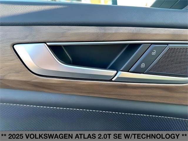 new 2025 Volkswagen Atlas car, priced at $44,990