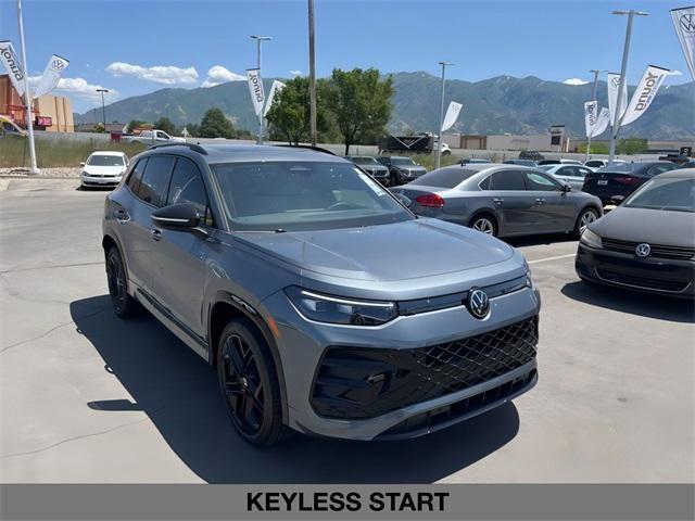 new 2025 Volkswagen Tiguan car, priced at $39,931