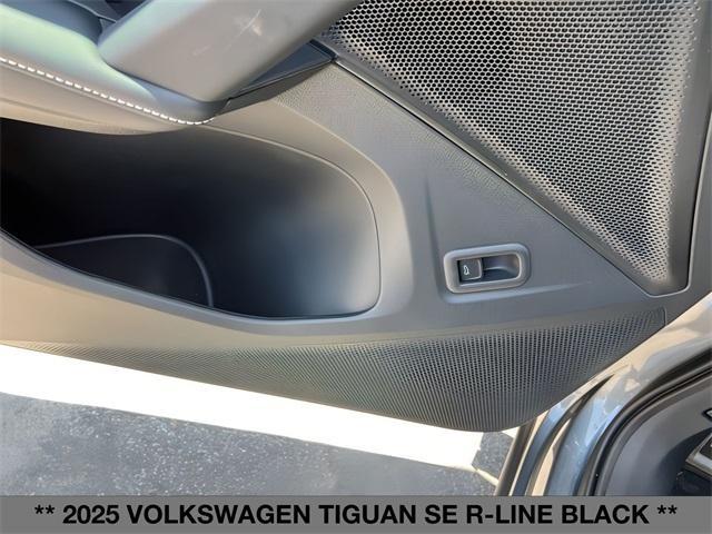 new 2025 Volkswagen Tiguan car, priced at $39,931