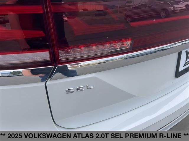 new 2025 Volkswagen Atlas car, priced at $57,286