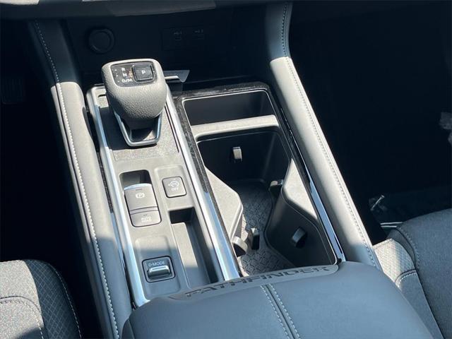 new 2025 Nissan Pathfinder car, priced at $40,378