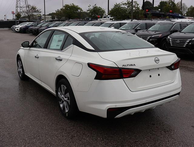 new 2025 Nissan Altima car, priced at $25,452