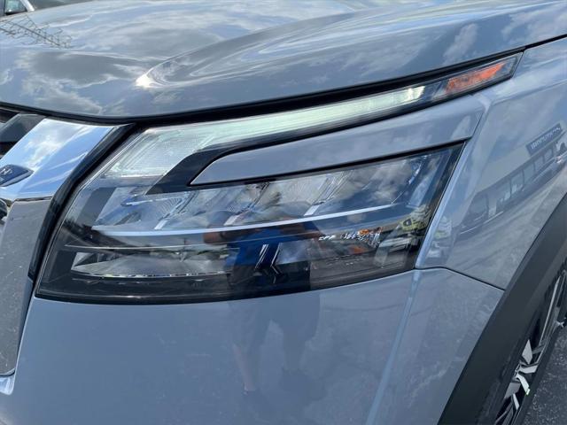 new 2025 Nissan Pathfinder car, priced at $48,056