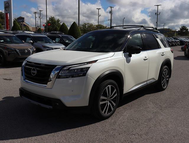 new 2024 Nissan Pathfinder car, priced at $49,396