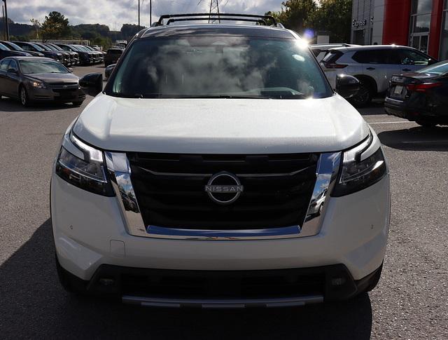 new 2024 Nissan Pathfinder car, priced at $49,396