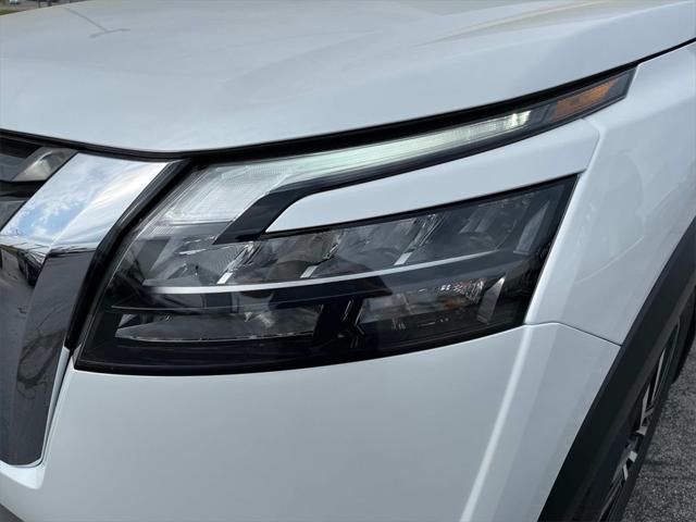 new 2025 Nissan Pathfinder car, priced at $48,548