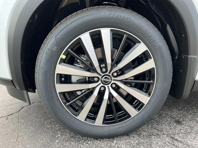 new 2025 Nissan Pathfinder car, priced at $48,548