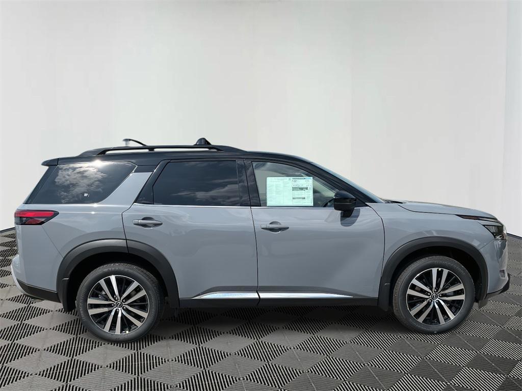 new 2025 Nissan Pathfinder car, priced at $50,348