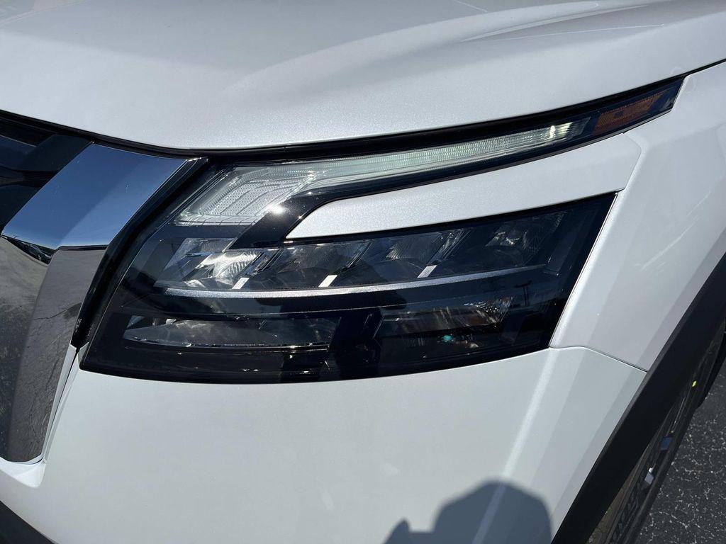 new 2025 Nissan Pathfinder car, priced at $37,410