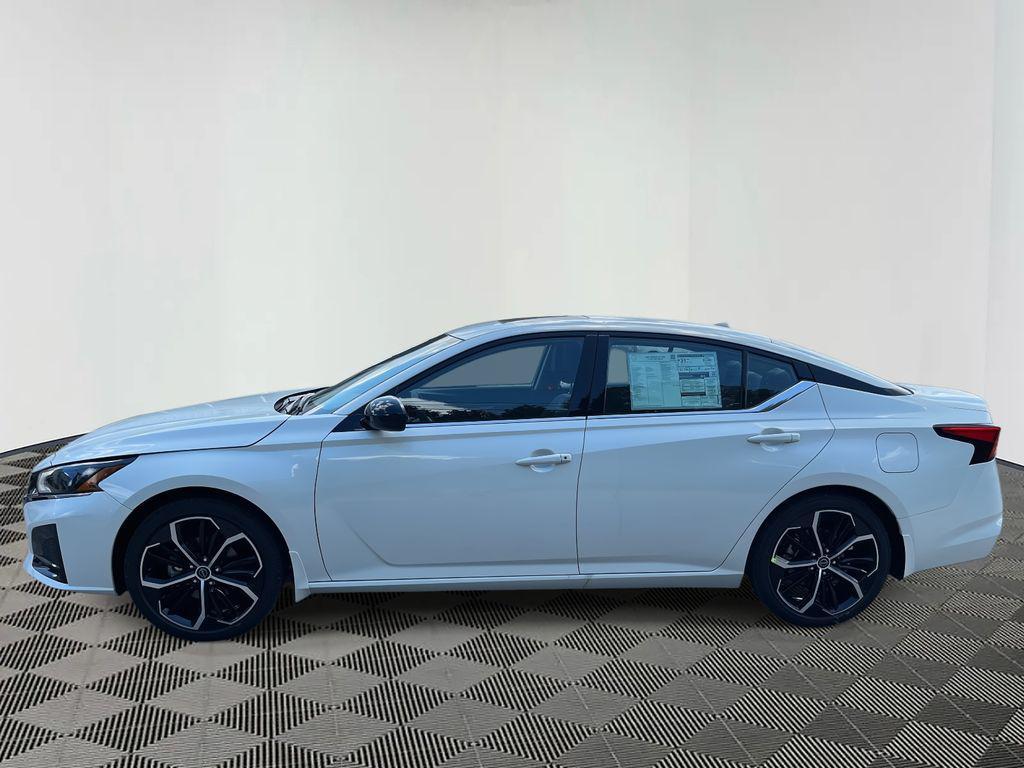 new 2025 Nissan Altima car, priced at $31,421