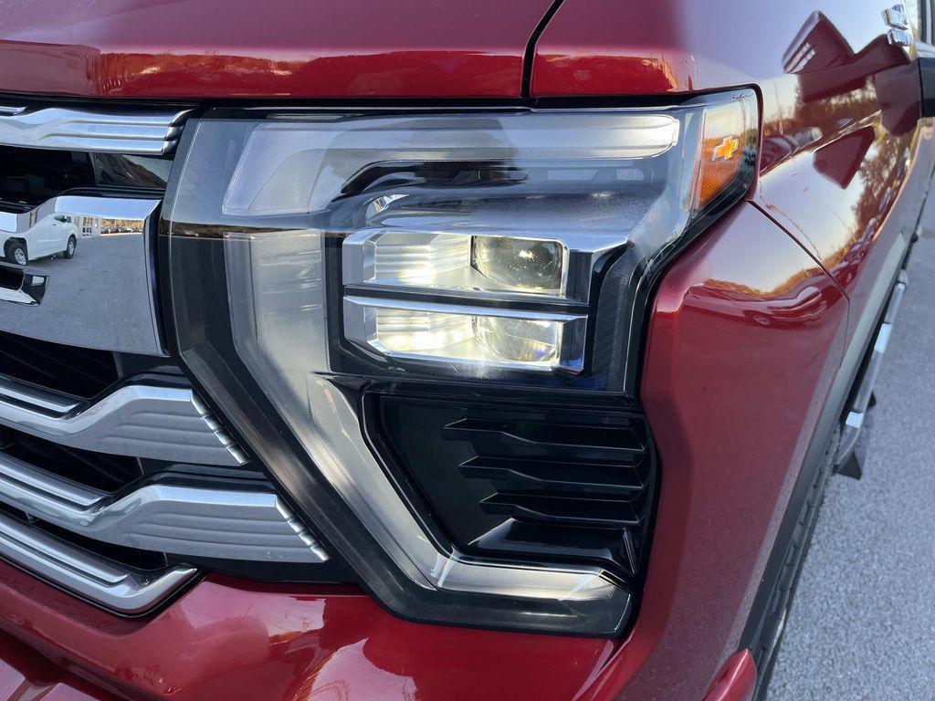 used 2024 Chevrolet Silverado 2500 car, priced at $71,566