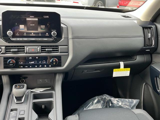 new 2025 Nissan Pathfinder car, priced at $34,991