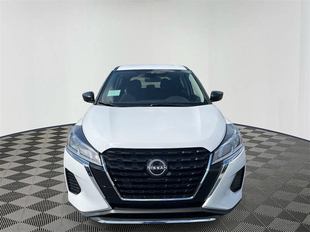 new 2025 Nissan Kicks car, priced at $21,515