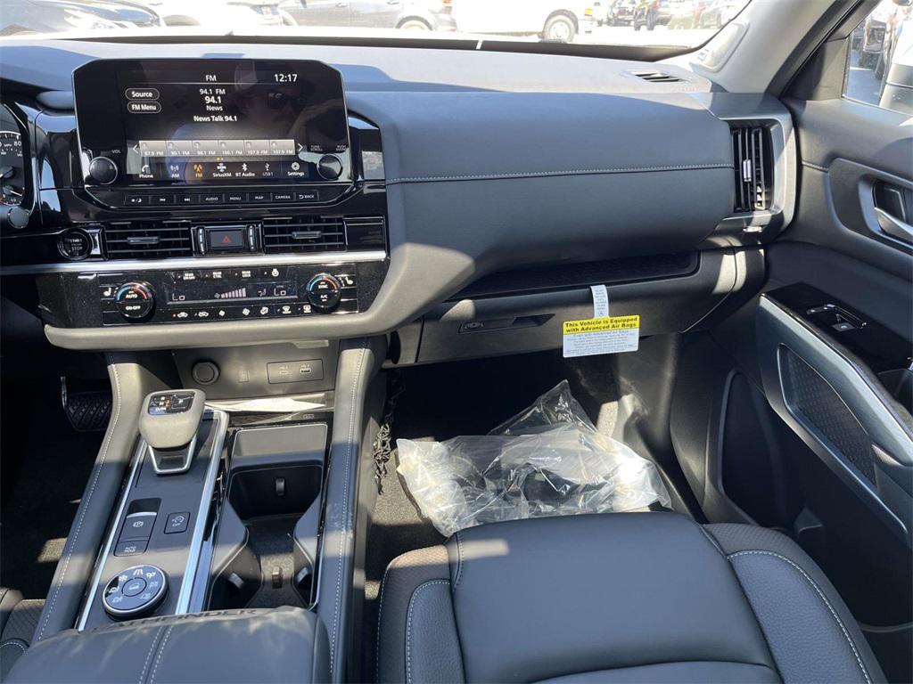 new 2025 Nissan Pathfinder car, priced at $40,844