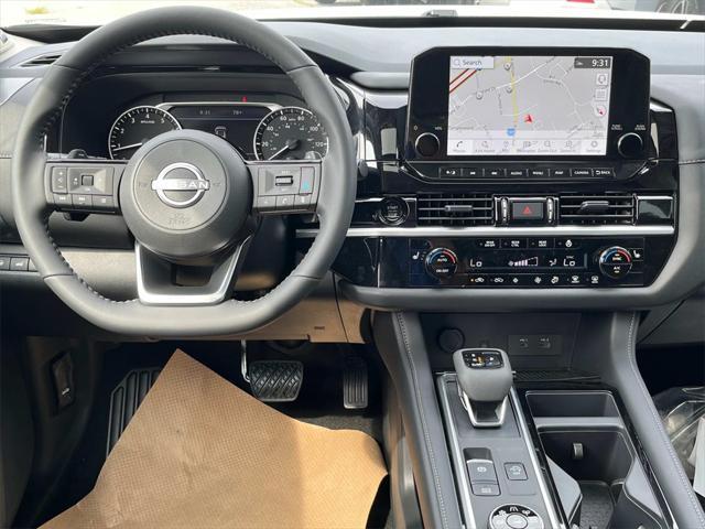 new 2025 Nissan Pathfinder car, priced at $45,532