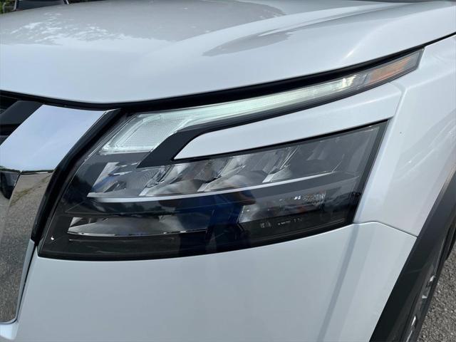 new 2025 Nissan Pathfinder car, priced at $45,532