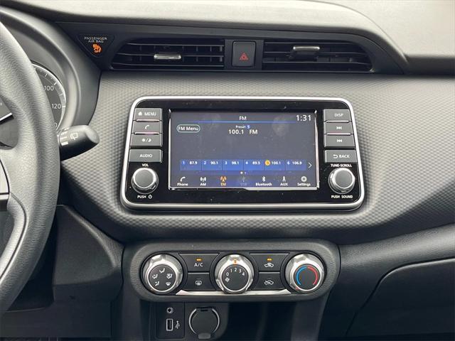 new 2025 Nissan Kicks car, priced at $21,949
