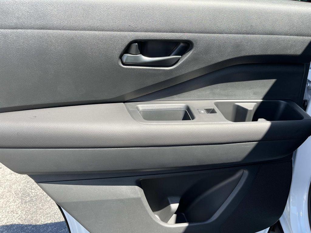 new 2025 Nissan Pathfinder car, priced at $37,089