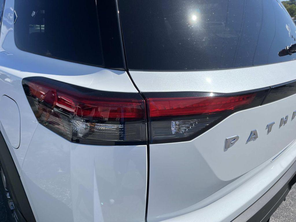 new 2025 Nissan Pathfinder car, priced at $37,089