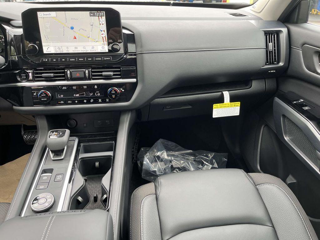 new 2025 Nissan Pathfinder car, priced at $37,640