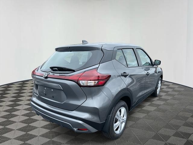 new 2025 Nissan Kicks car, priced at $21,949