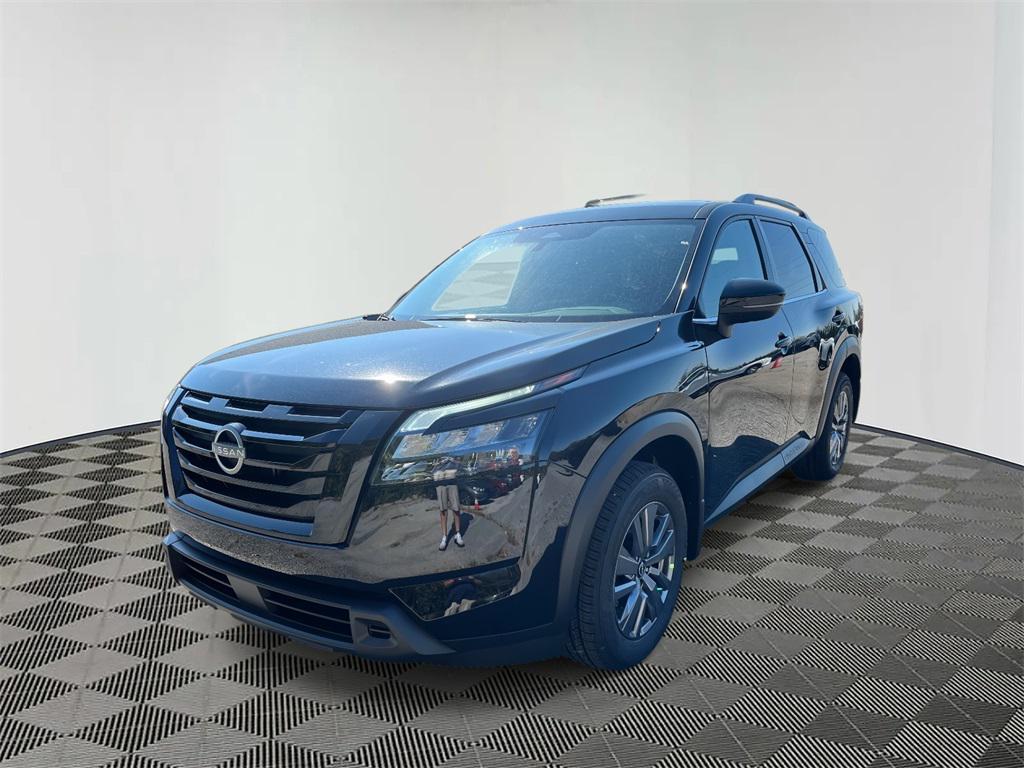 new 2025 Nissan Pathfinder car, priced at $41,006