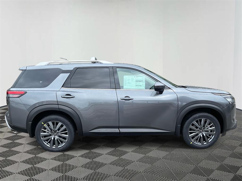 new 2025 Nissan Pathfinder car, priced at $40,728
