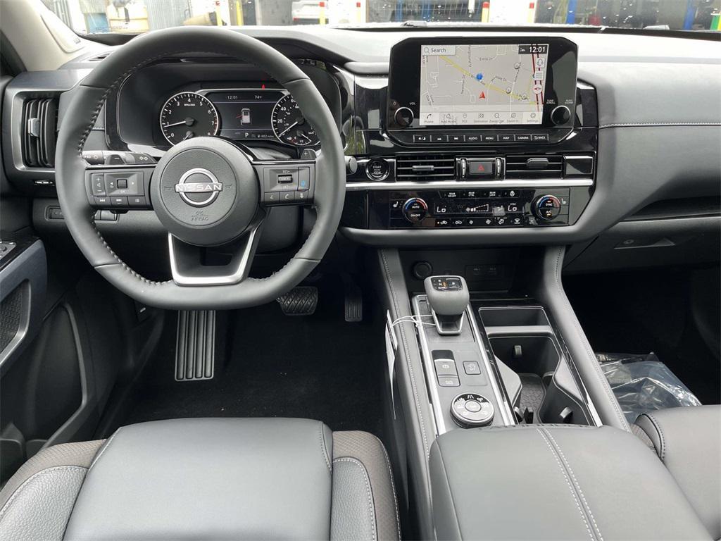 new 2025 Nissan Pathfinder car, priced at $40,728