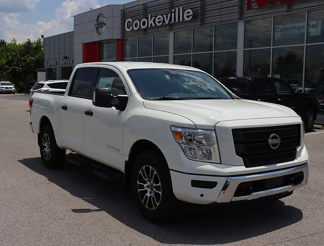 new 2024 Nissan Titan car, priced at $45,924