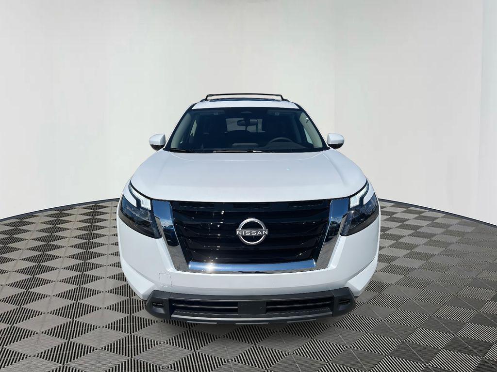 new 2025 Nissan Pathfinder car, priced at $34,577