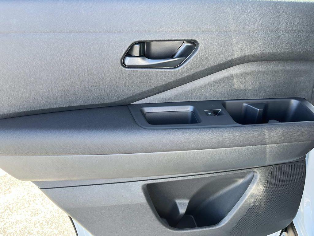 new 2025 Nissan Pathfinder car, priced at $34,577