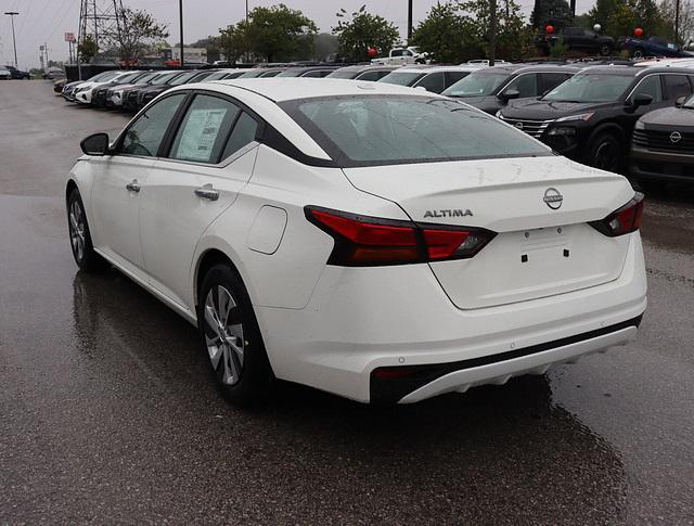 new 2025 Nissan Altima car, priced at $25,452