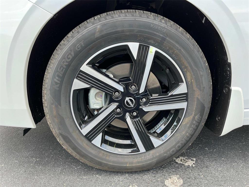 new 2025 Nissan Sentra car, priced at $23,004