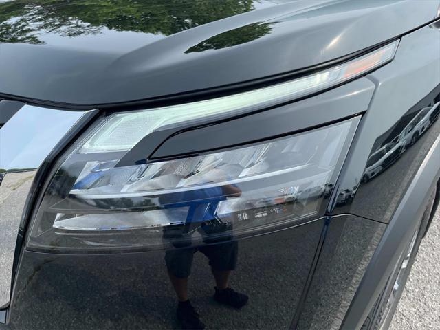 new 2025 Nissan Pathfinder car, priced at $40,296